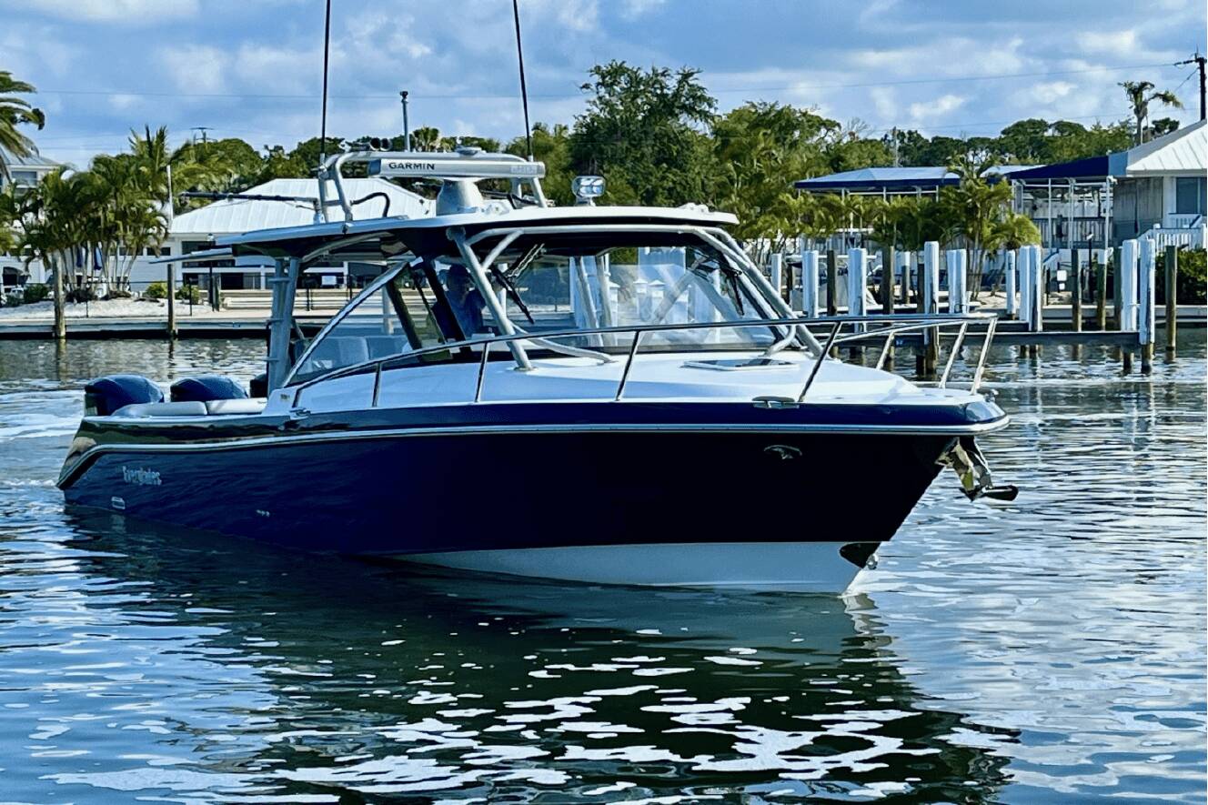 A photo of this 2019 Everglades 360LXC