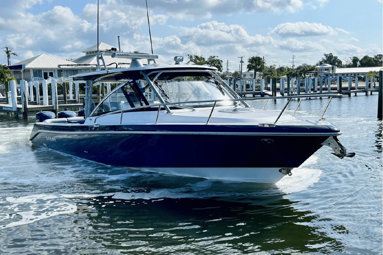 A photo of this 2019 Everglades 360LXC