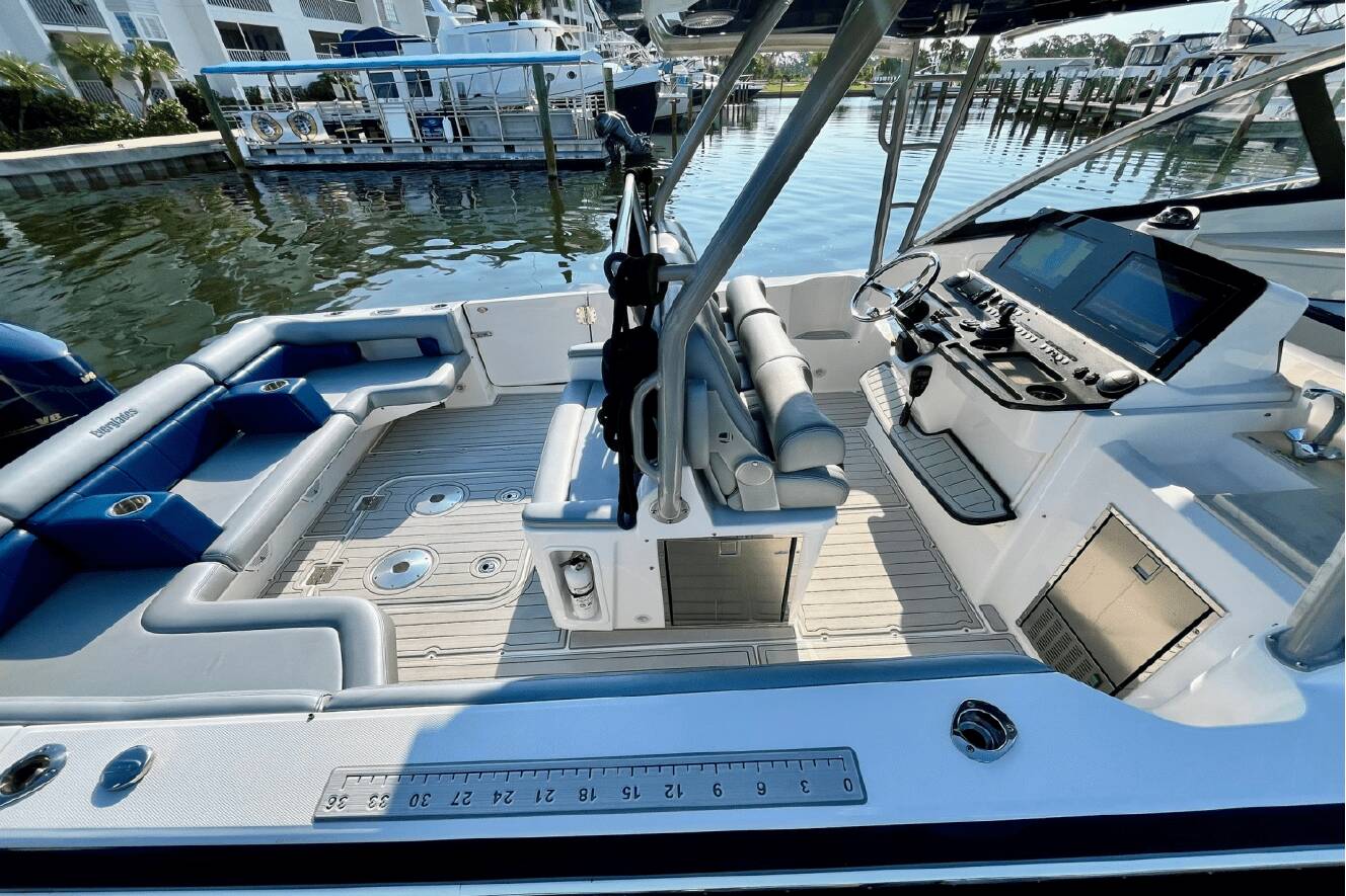 A photo of this 2019 Everglades 360LXC