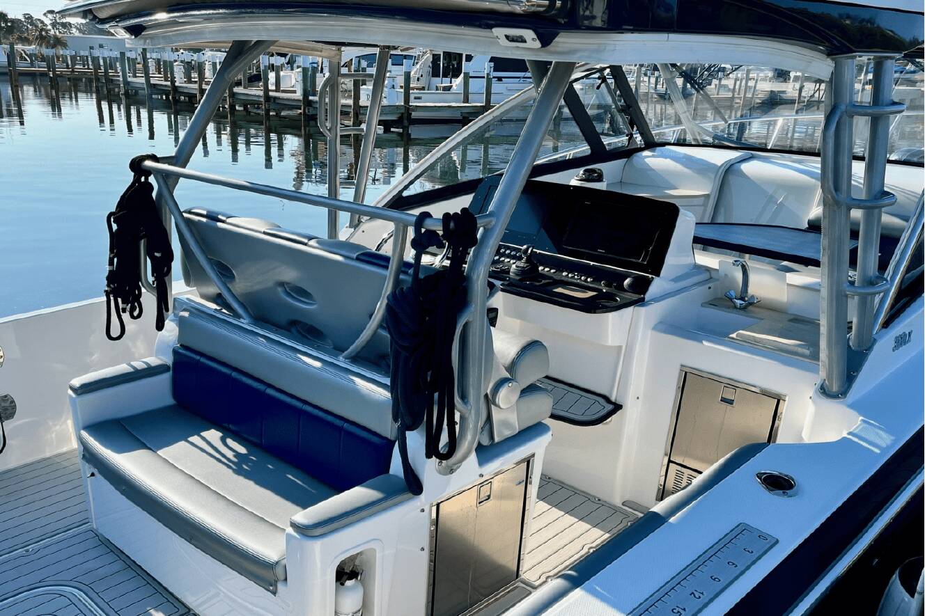 A photo of this 2019 Everglades 360LXC