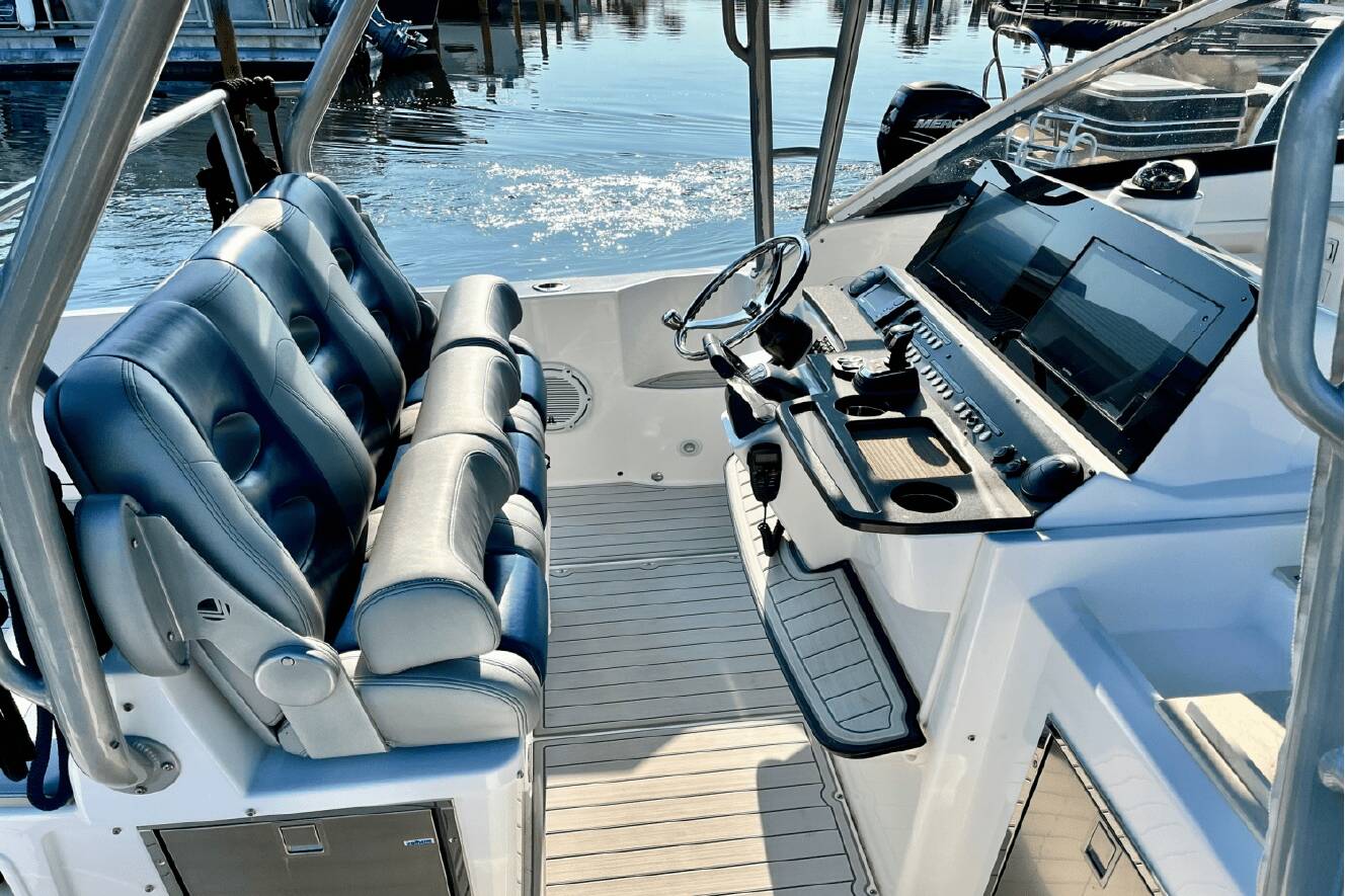 A photo of this 2019 Everglades 360LXC