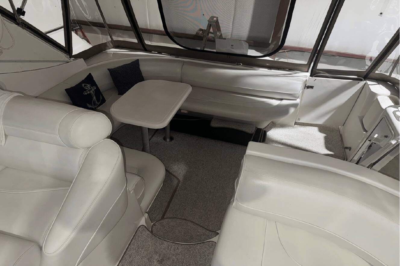 A photo of this 2001 Cruisers Yachts 3870 EXPRESS
