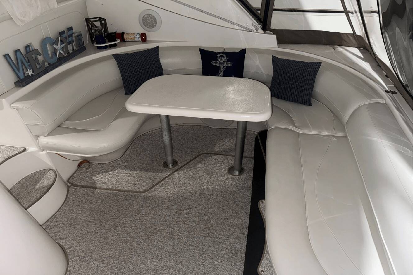 A photo of this 2001 Cruisers Yachts 3870 EXPRESS