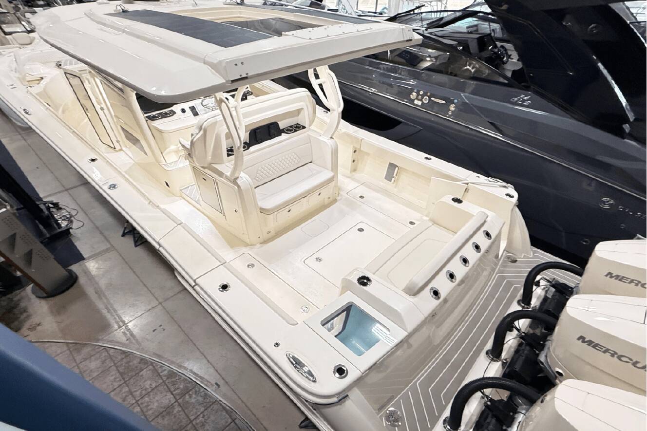 A photo of this 2025 Scout 377 LXF