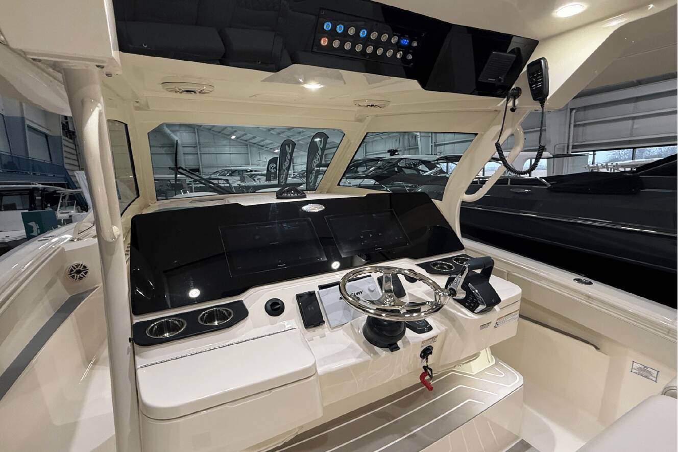 A photo of this 2025 Scout 377 LXF
