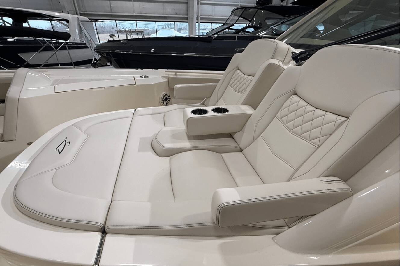 A photo of this 2025 Scout 377 LXF