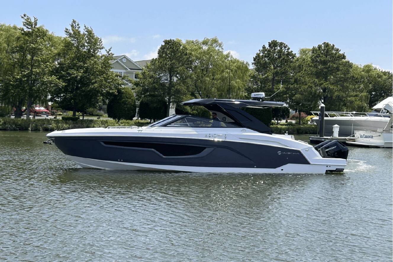 A photo of this 2026 Cruisers Yachts 34 GLS Outboard