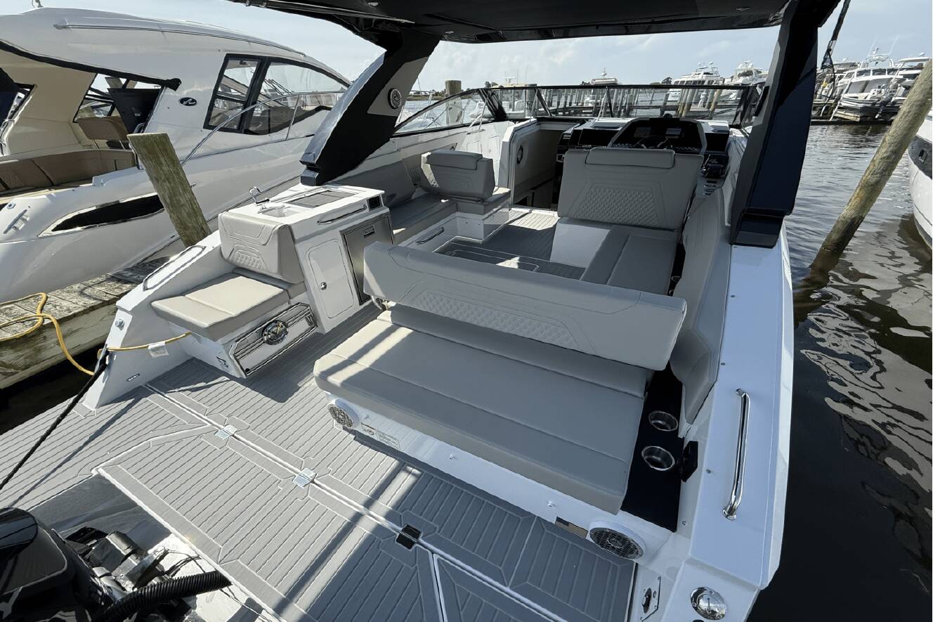 A photo of this 2026 Cruisers Yachts 34 GLS Outboard