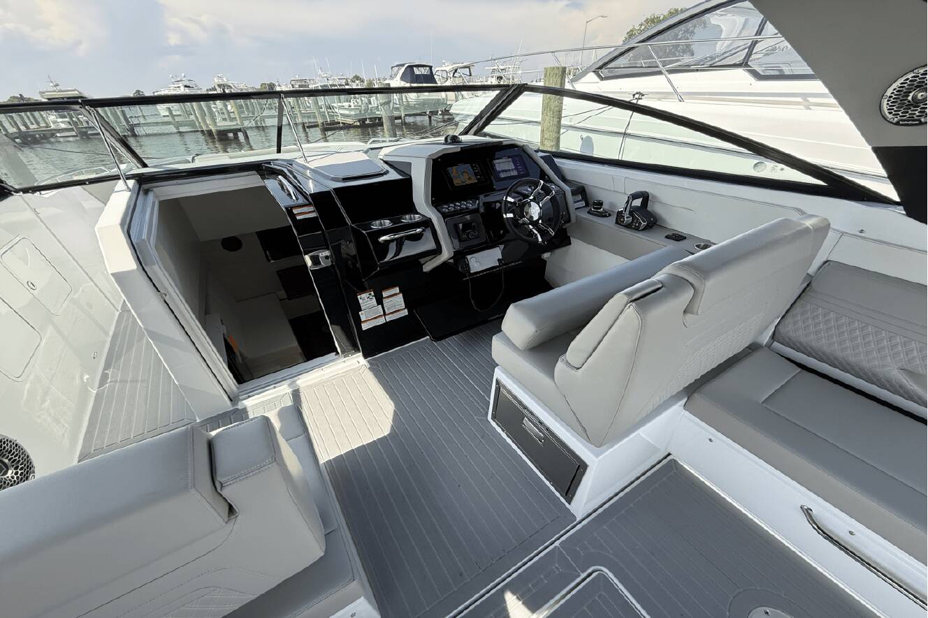 A photo of this 2026 Cruisers Yachts 34 GLS Outboard