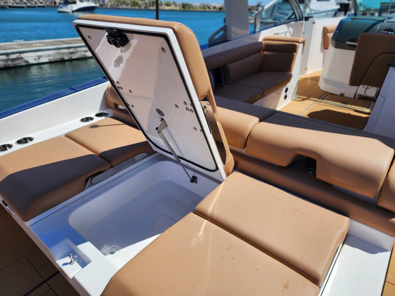 A photo of this 2024 Aviara AV32