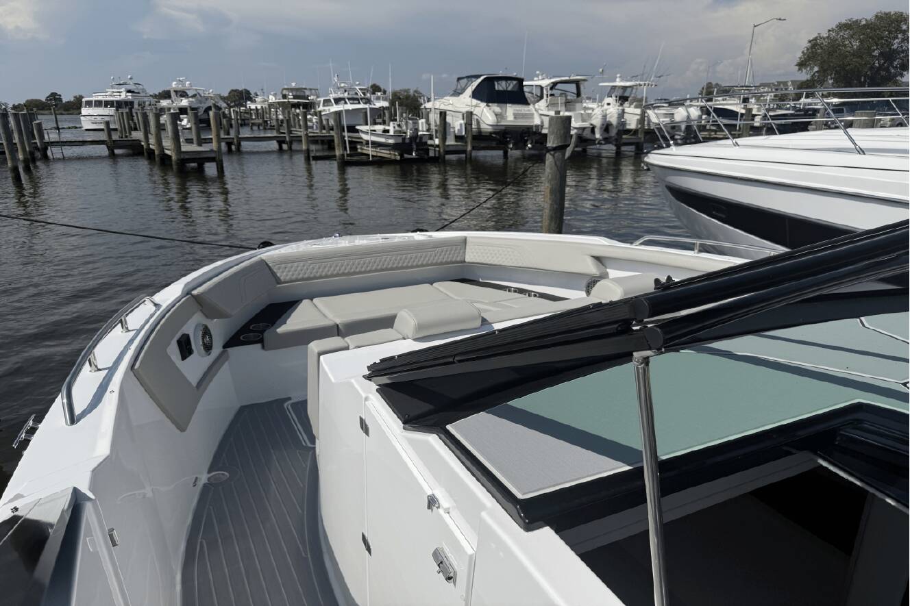 A photo of this 2026 Cruisers Yachts 34 GLS Outboard