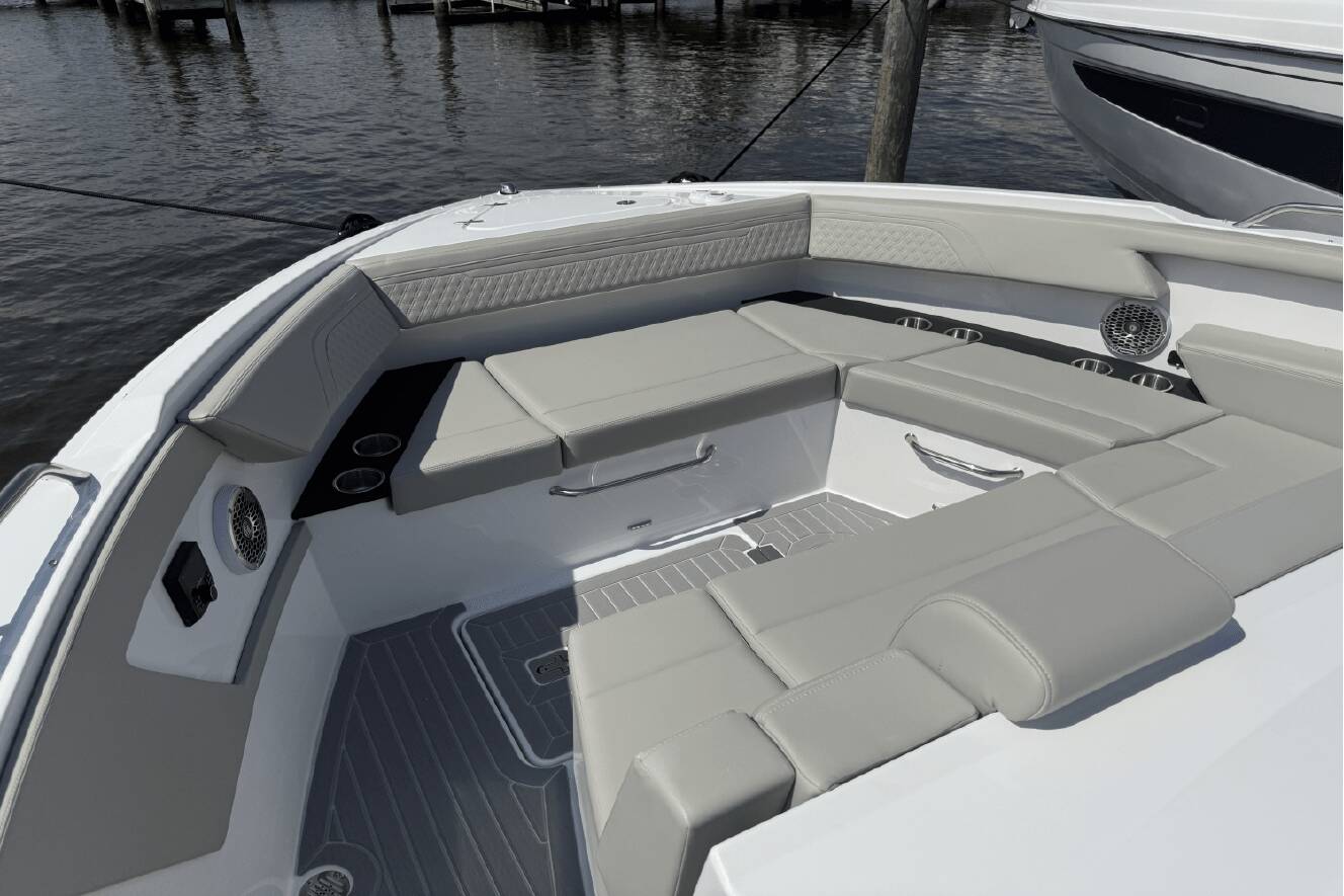A photo of this 2026 Cruisers Yachts 34 GLS Outboard