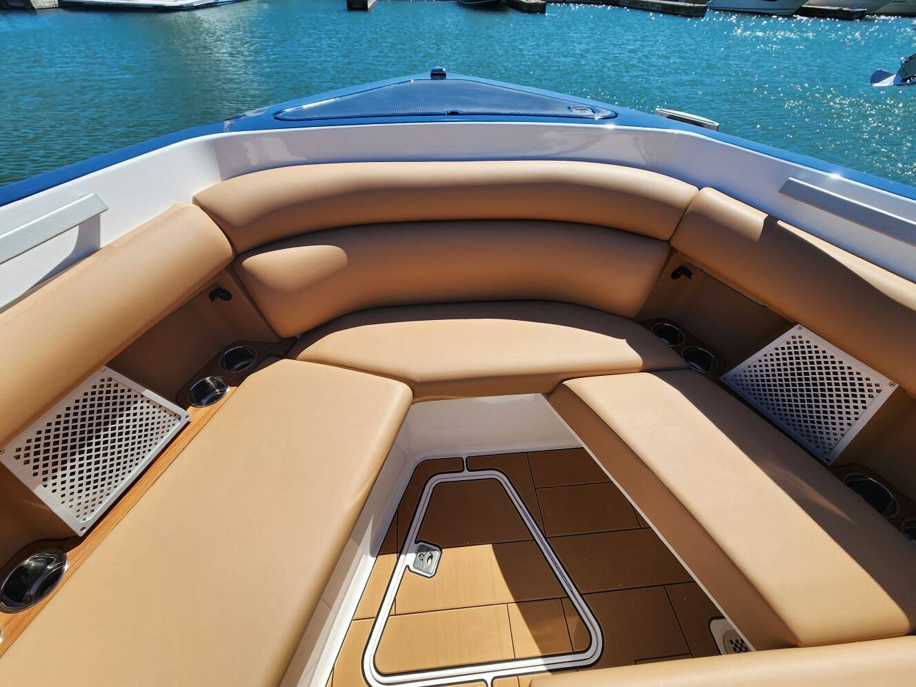 A photo of this 2024 Aviara AV32