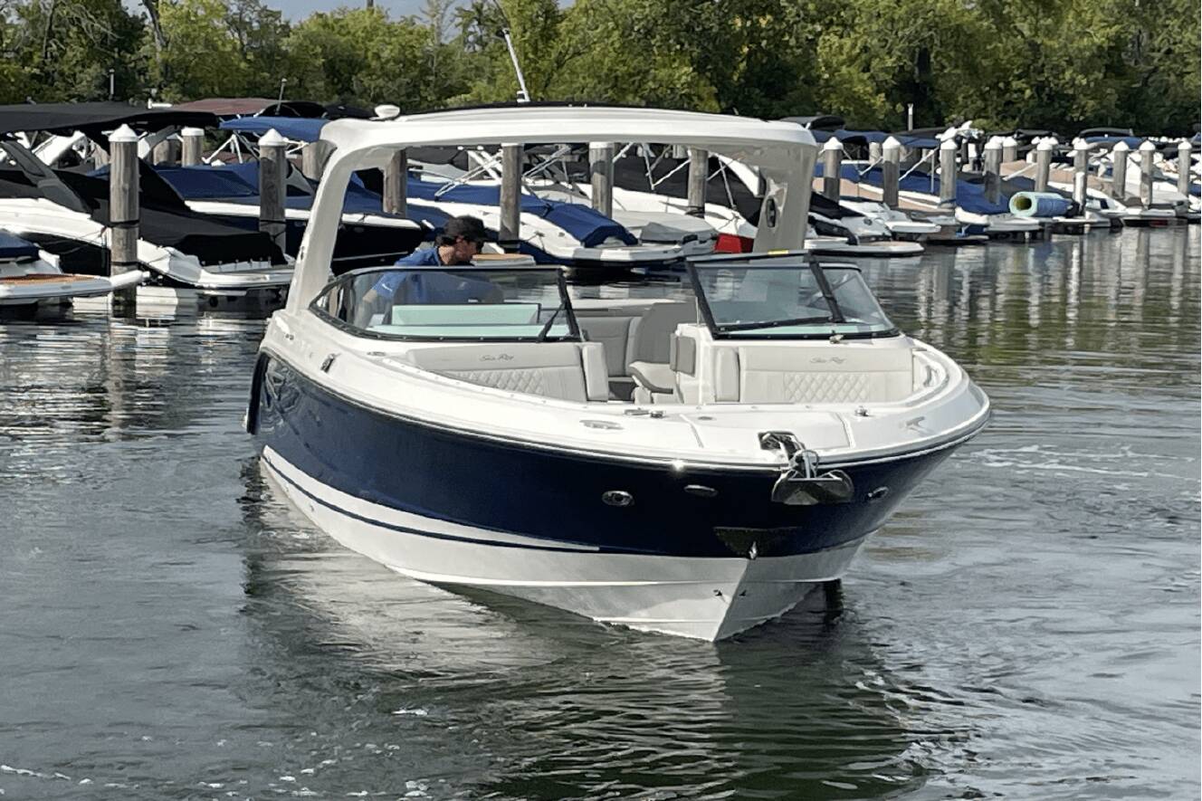 A photo of this 2026 Sea Ray SLX 310