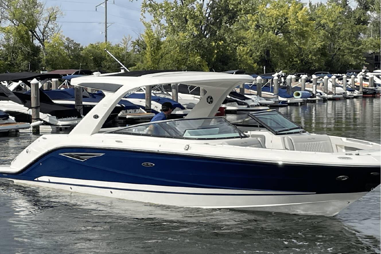 A photo of this 2026 Sea Ray SLX 310