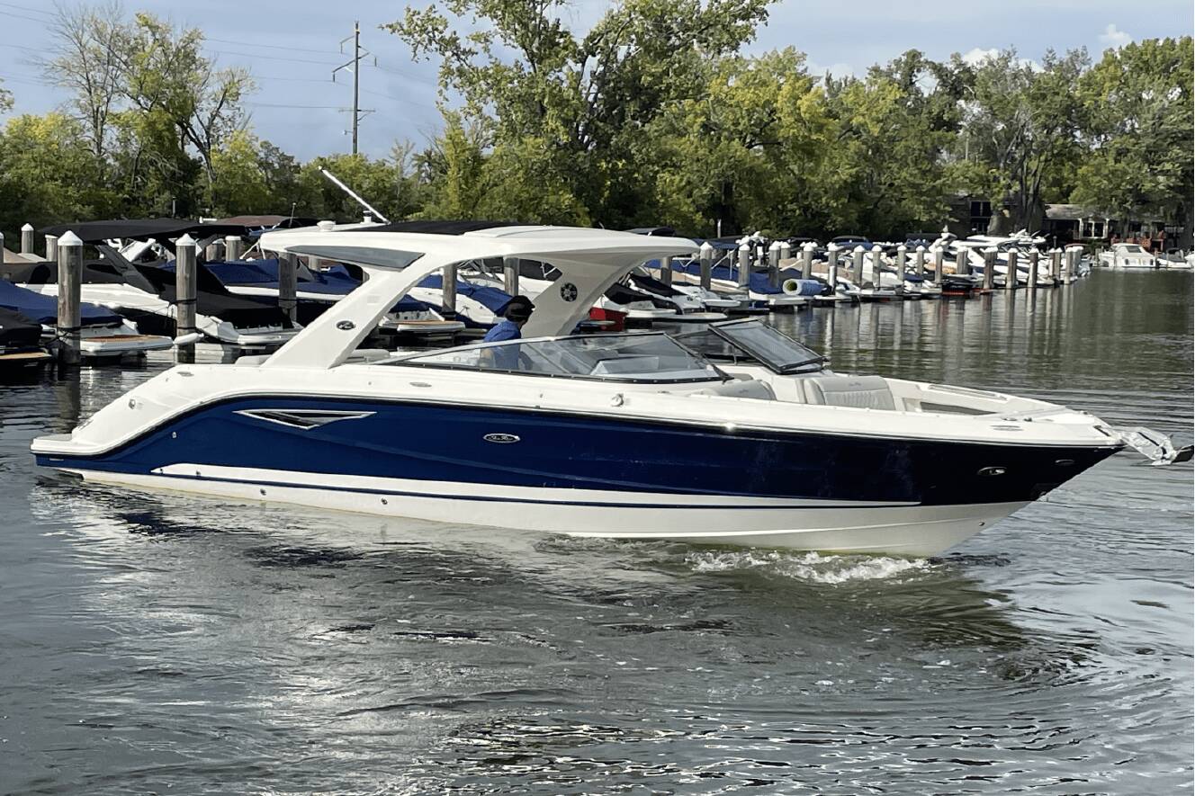 A photo of this 2026 Sea Ray SLX 310
