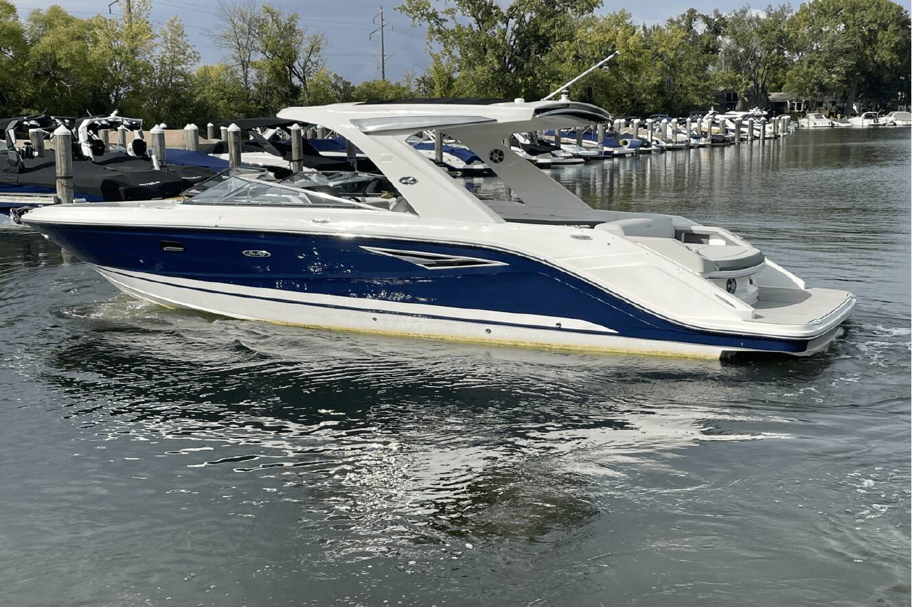 A photo of this 2026 Sea Ray SLX 310