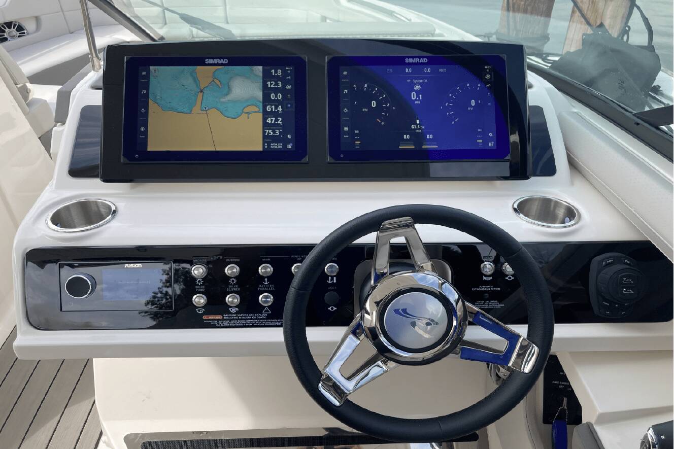 A photo of this 2026 Sea Ray SLX 310