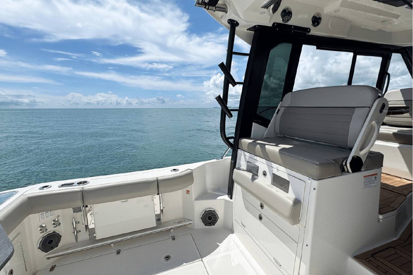 A photo of this 2026 Boston Whaler 365 Conquest
