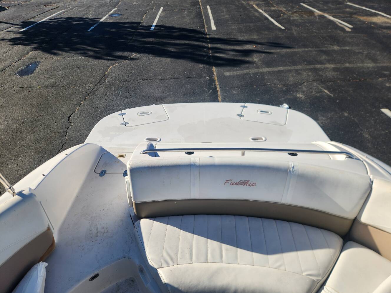 A photo of this 2005 Four Winns 214 FUNSHIP