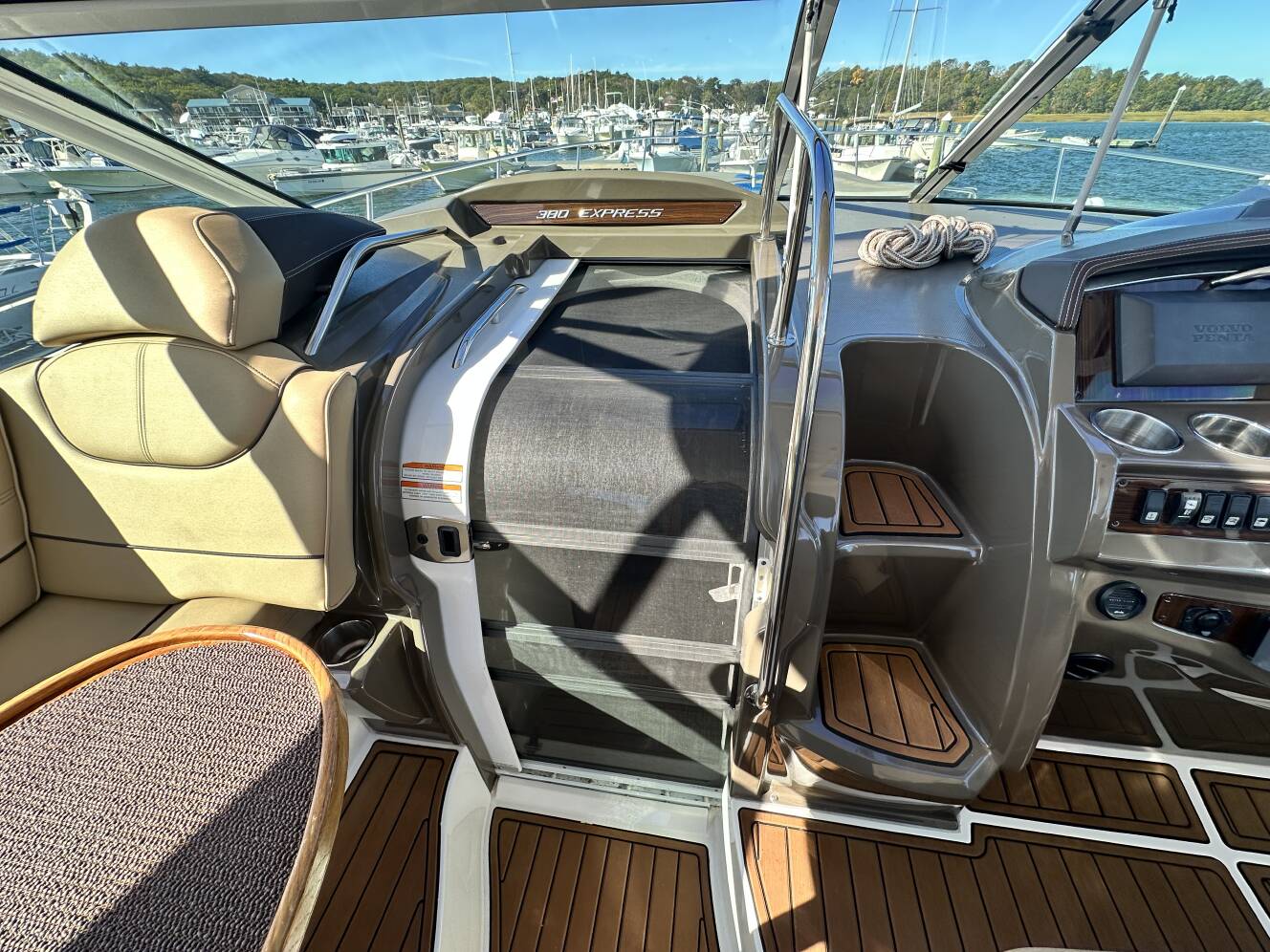 A photo of this 2014 Cruisers Yachts 380 EXPRESS