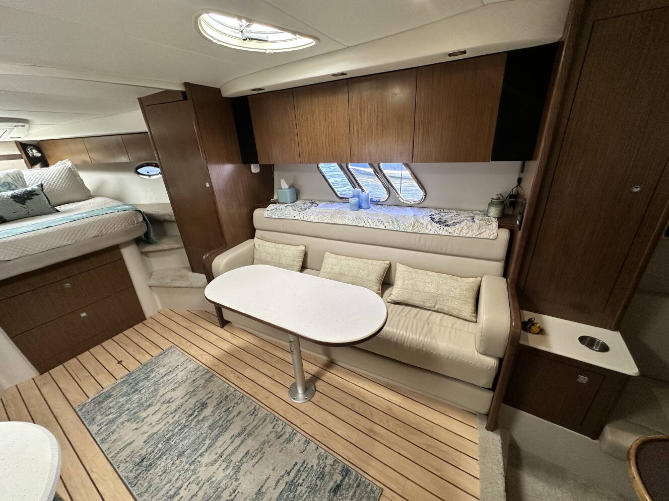 A photo of this 2014 Cruisers Yachts 380 EXPRESS