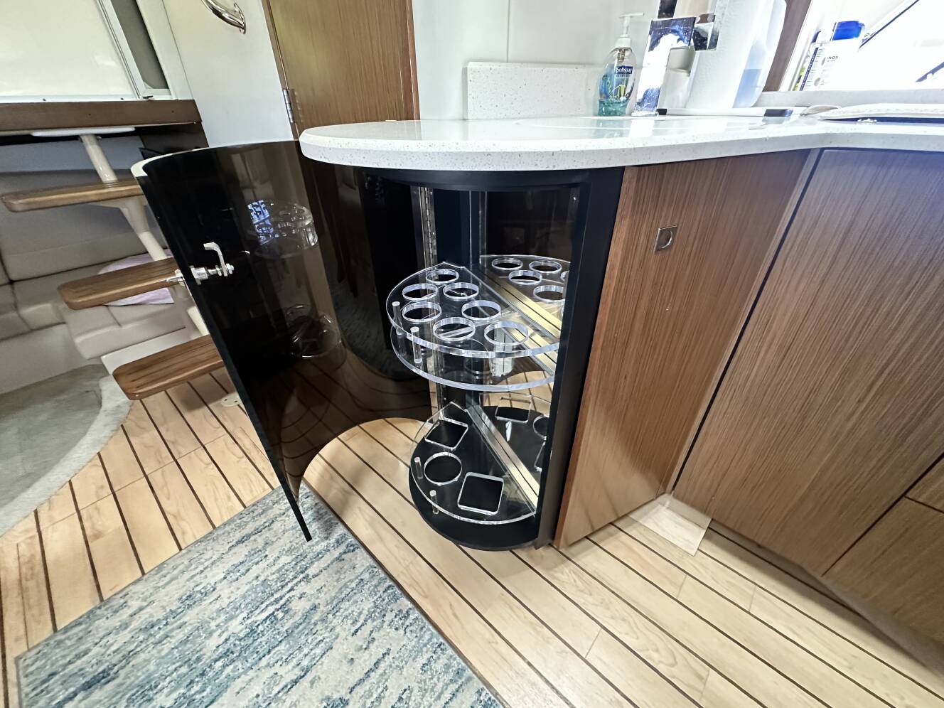 A photo of this 2014 Cruisers Yachts 380 EXPRESS