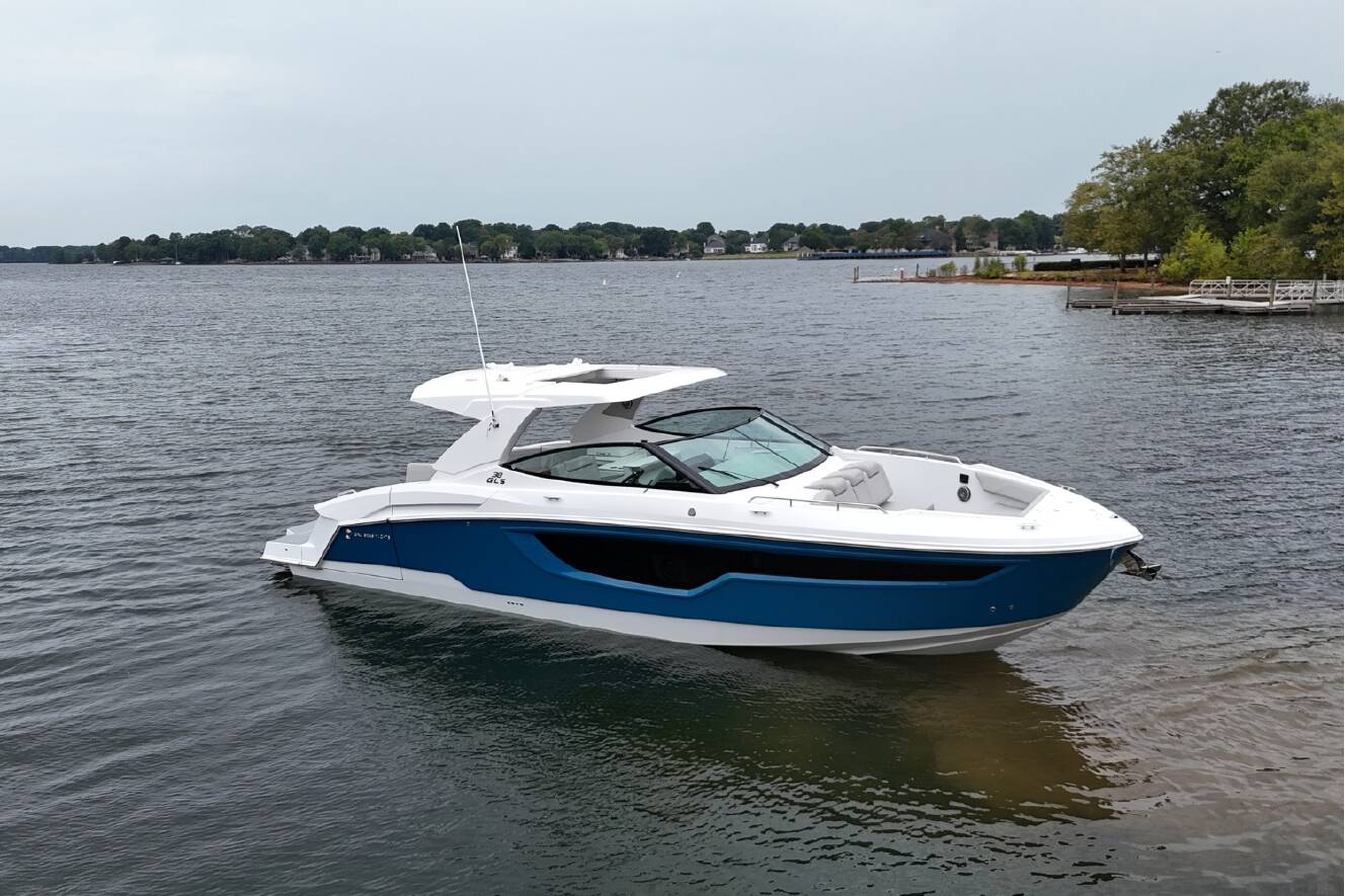 A photo of this 2026 Cruisers Yachts 38 GLS