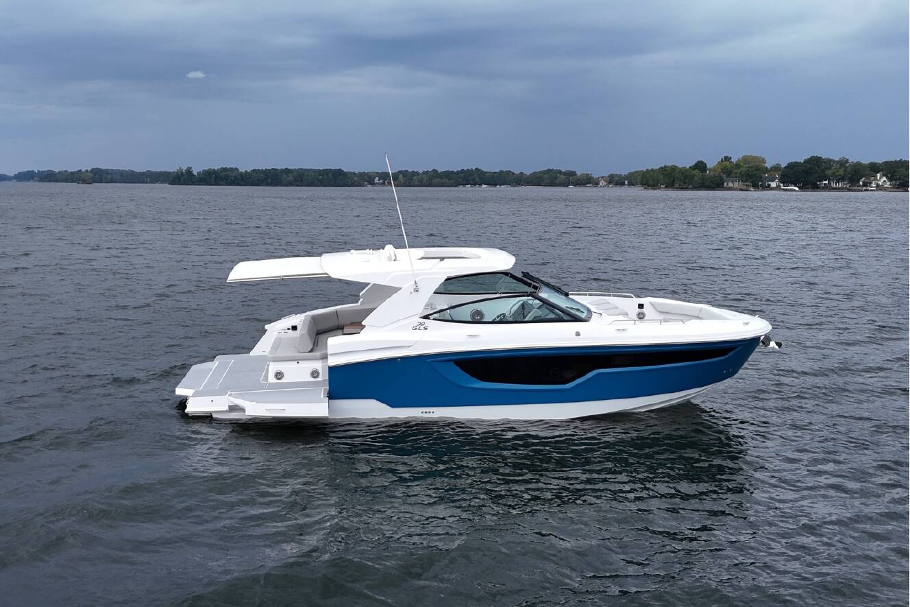 A photo of this 2026 Cruisers Yachts 38 GLS