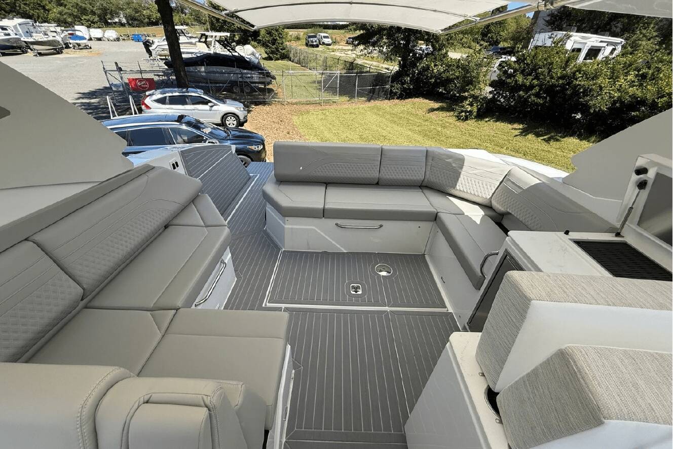 A photo of this 2026 Cruisers Yachts 38 GLS