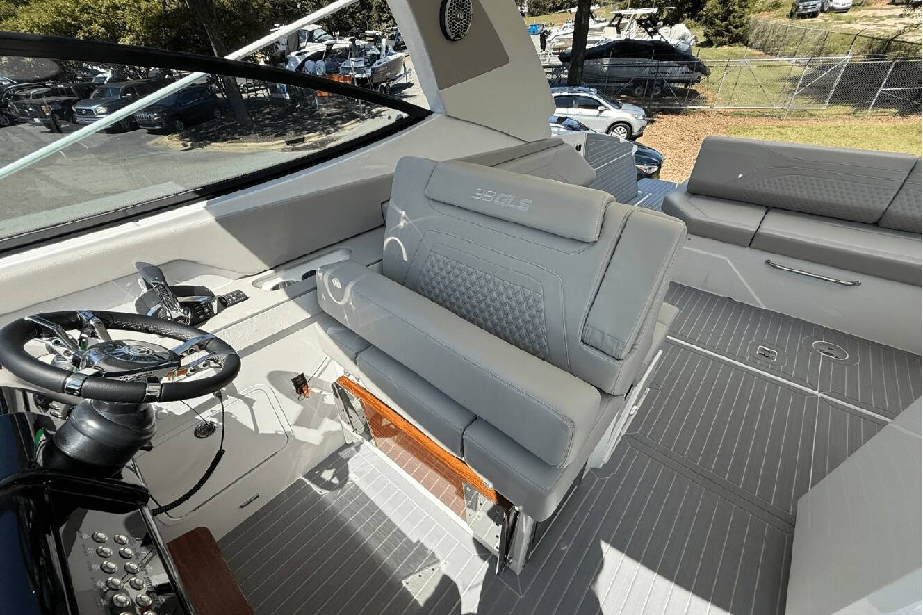 A photo of this 2026 Cruisers Yachts 38 GLS