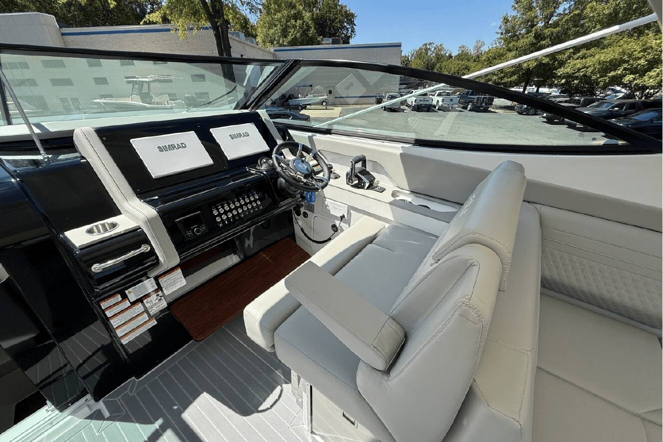 A photo of this 2026 Cruisers Yachts 38 GLS