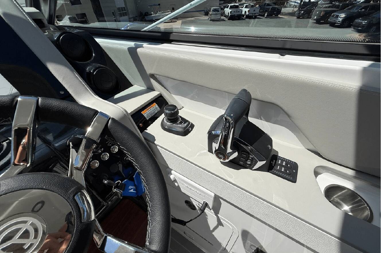 A photo of this 2026 Cruisers Yachts 38 GLS