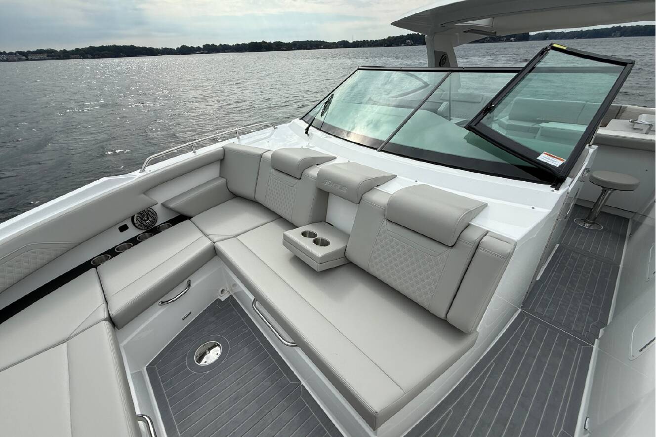 A photo of this 2026 Cruisers Yachts 38 GLS