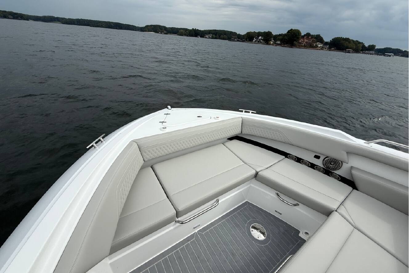 A photo of this 2026 Cruisers Yachts 38 GLS