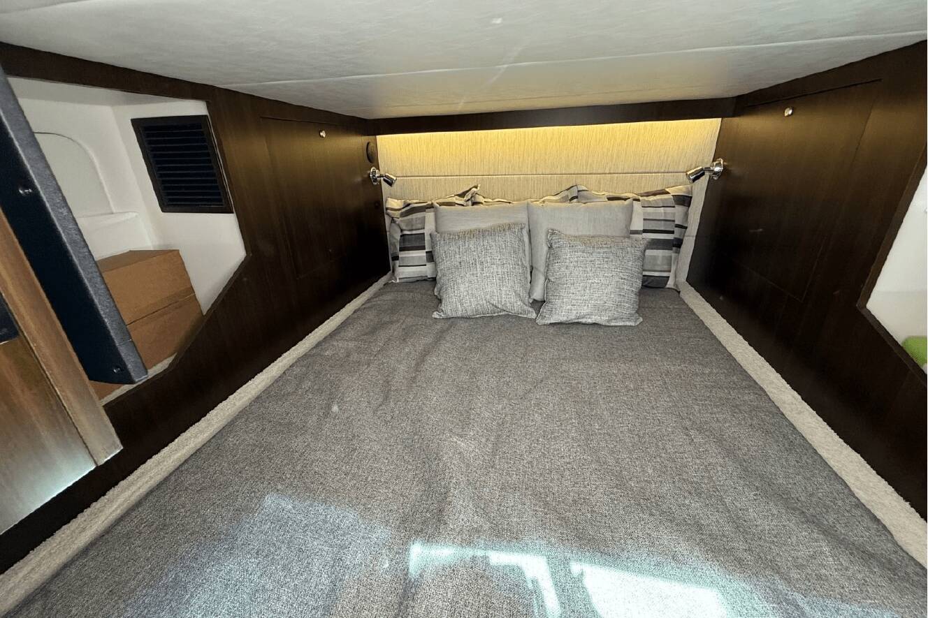 A photo of this 2026 Cruisers Yachts 38 GLS