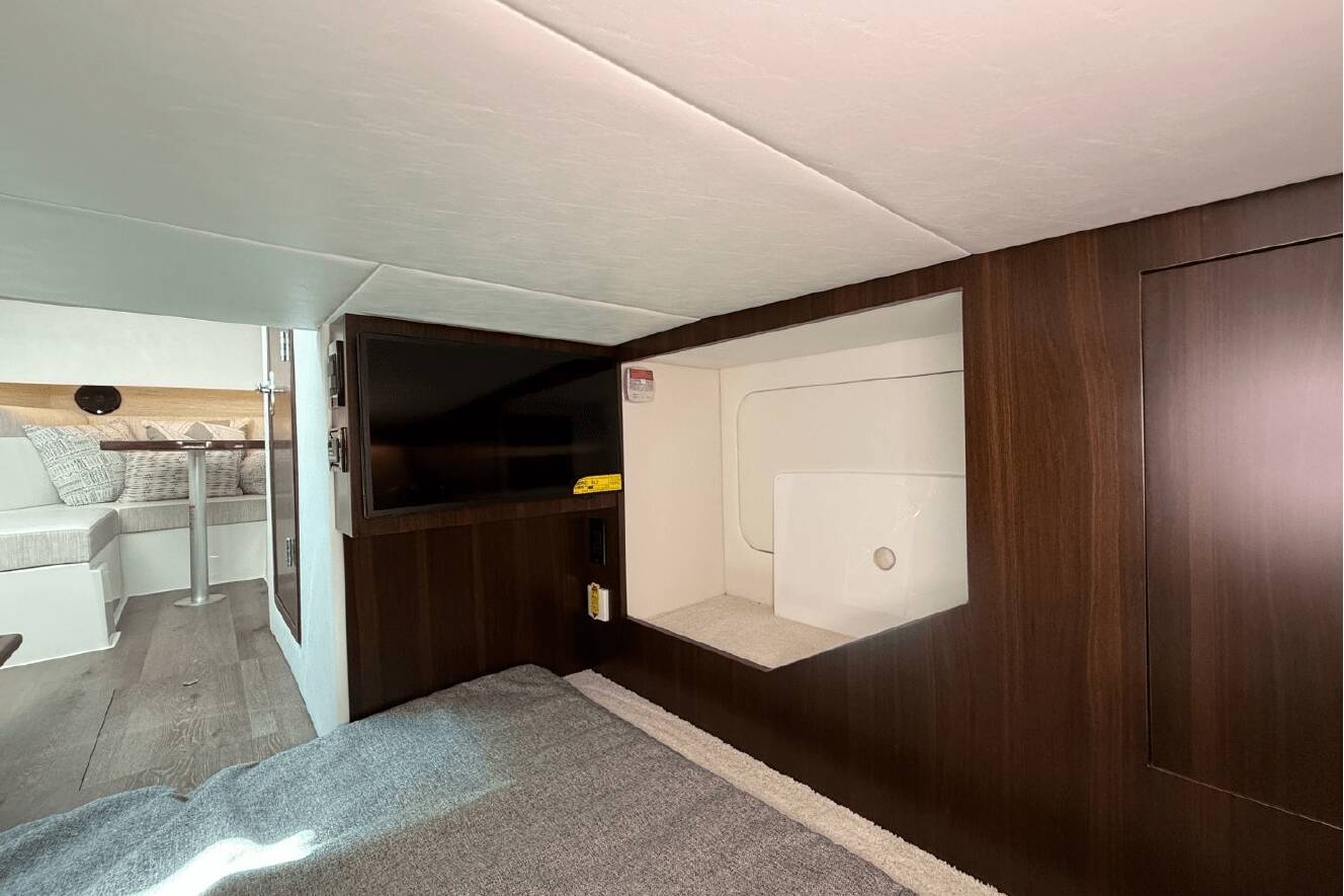 A photo of this 2026 Cruisers Yachts 38 GLS