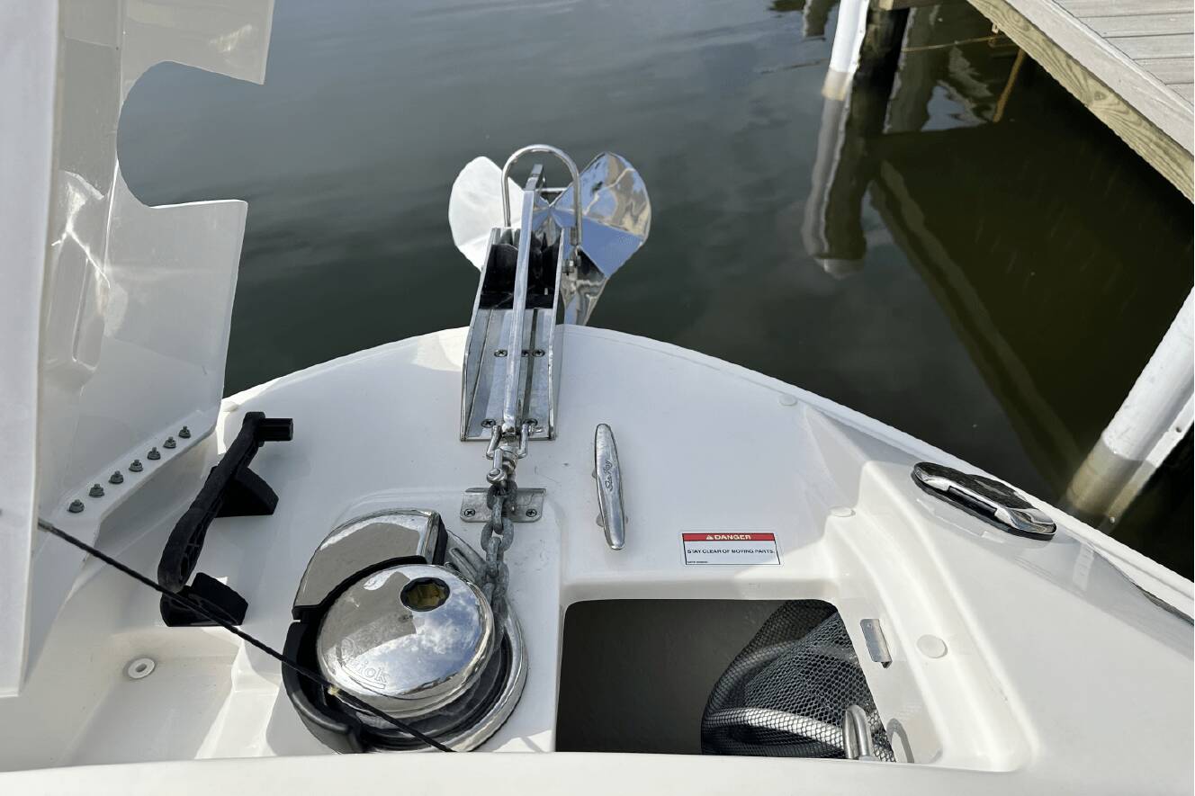 A photo of this 2024 Sea Ray SLX 260 Outboard