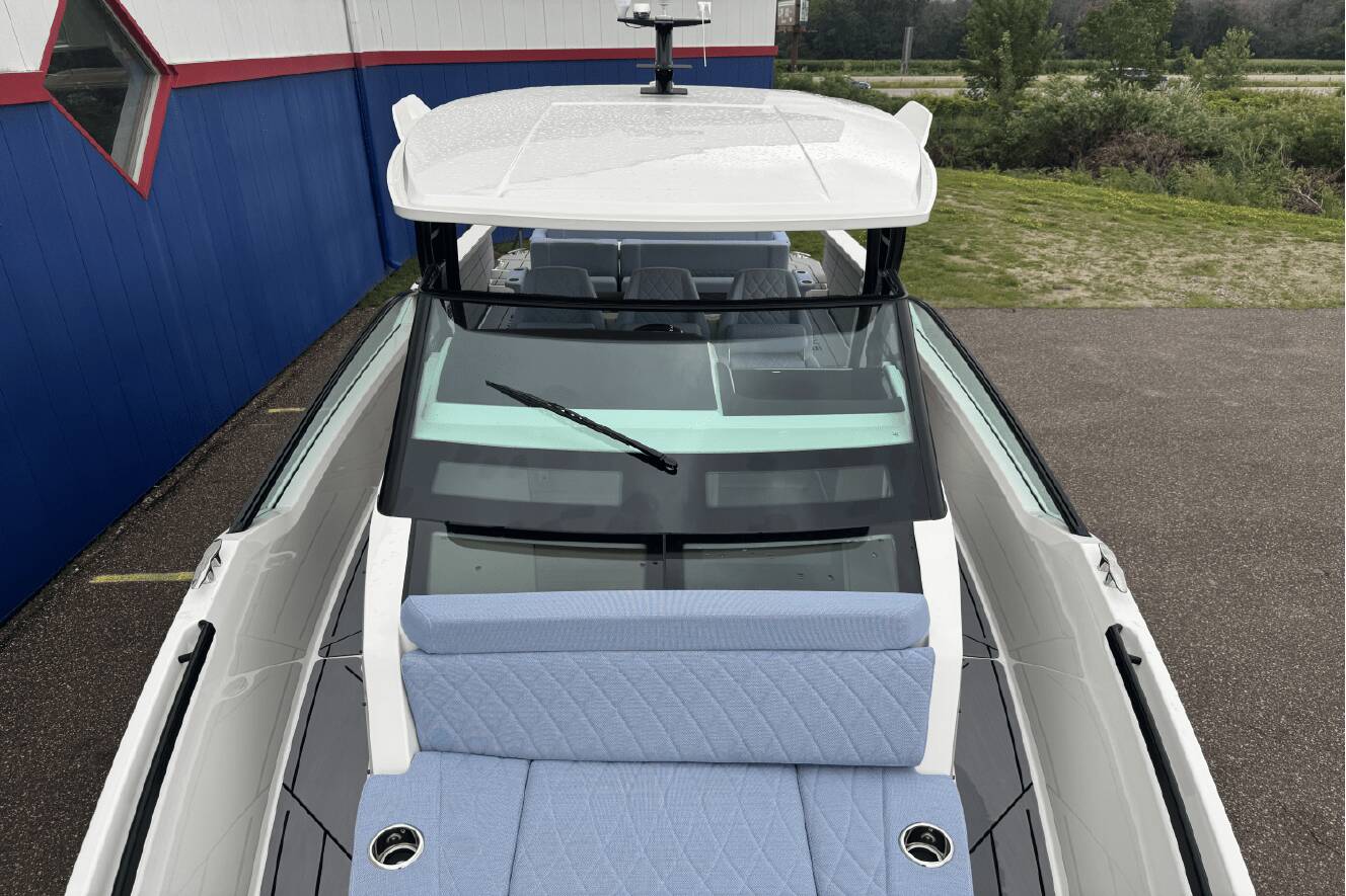 A photo of this 2025 Saxdor 320 GTO
