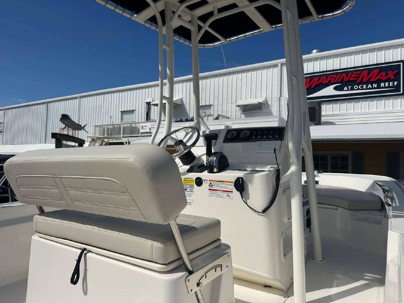 A photo of this 2026 Boston Whaler 190 Montauk