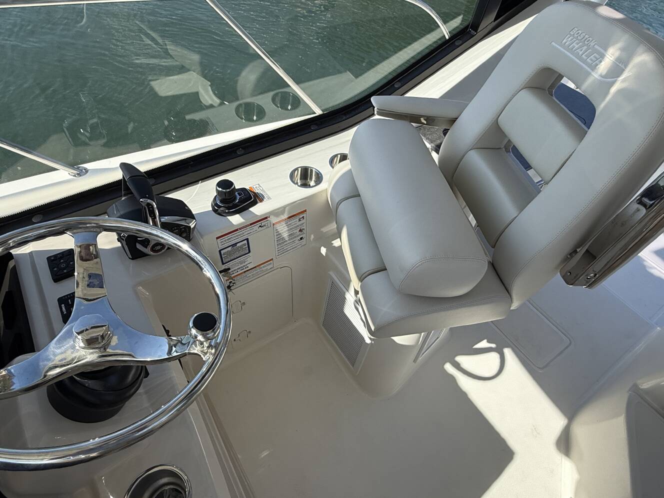 A photo of this 2026 Boston Whaler 325 Conquest