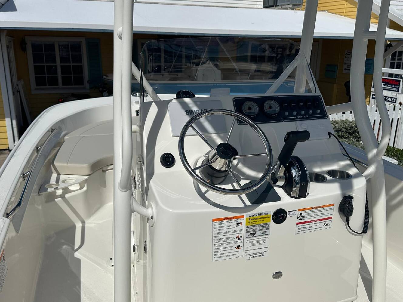 A photo of this 2026 Boston Whaler 190 Montauk