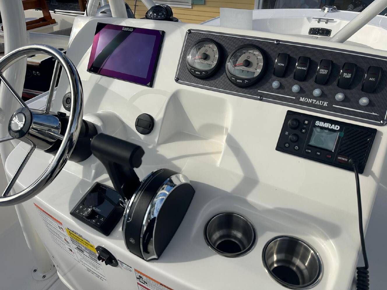 A photo of this 2026 Boston Whaler 190 Montauk
