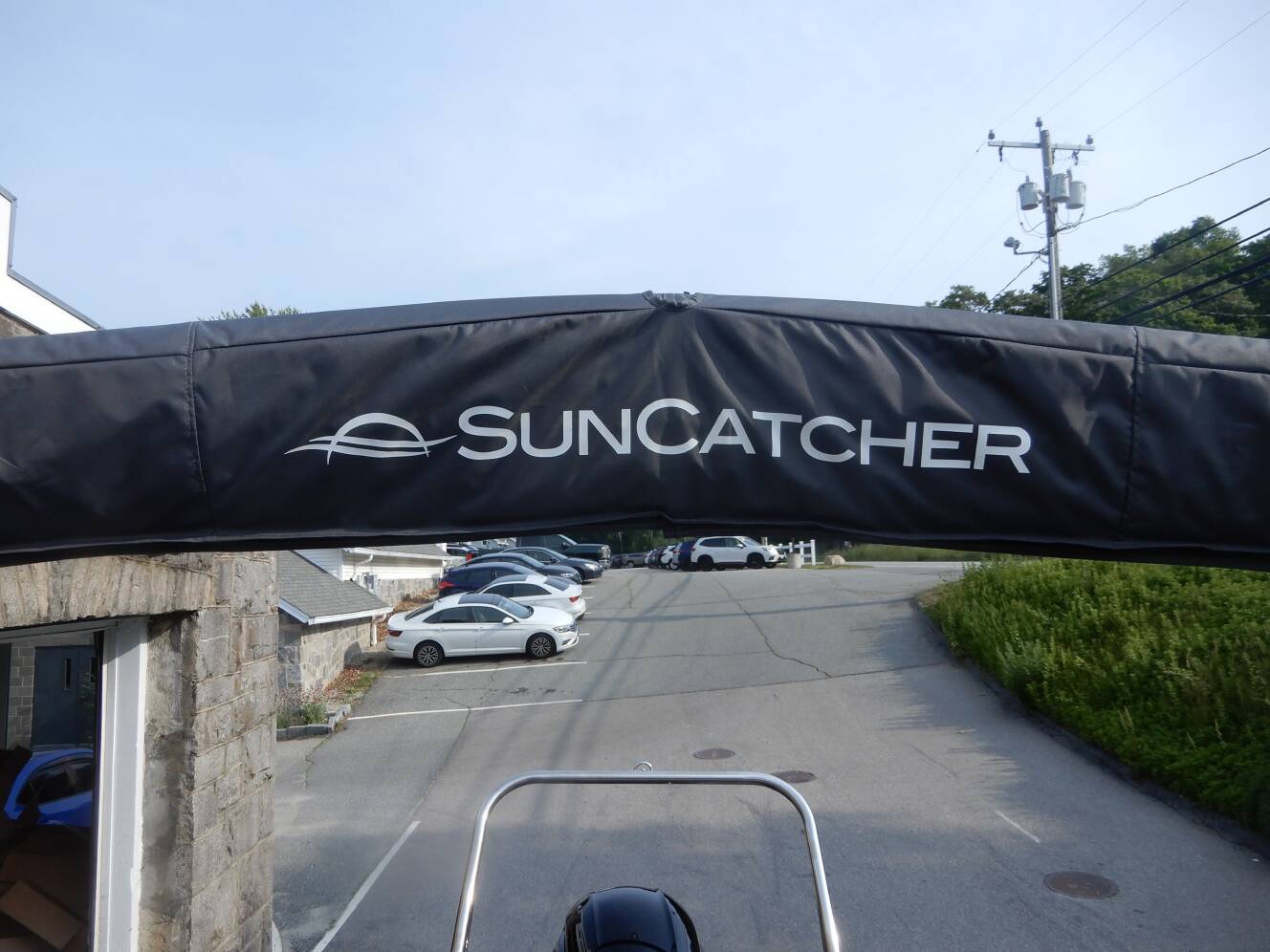 A photo of this 2025 Suncatcher FUSION 322C