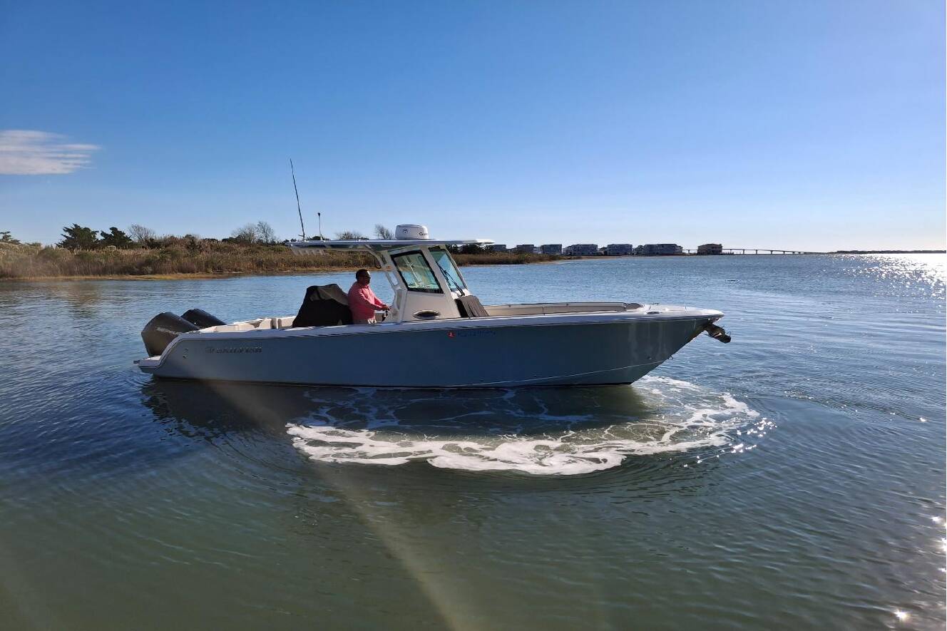 A photo of this 2022 Sailfish 272 CC