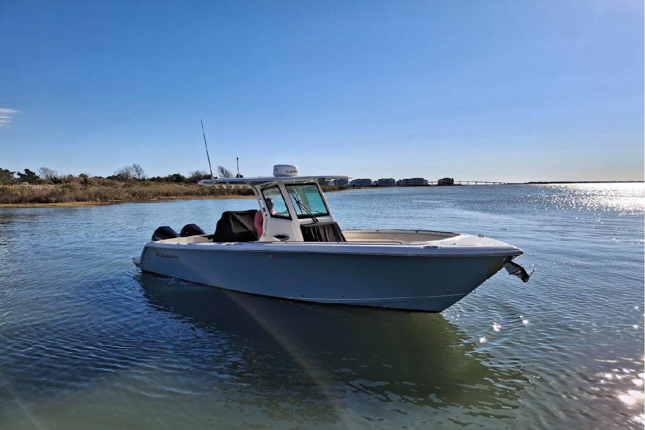 A photo of this 2022 Sailfish 272 CC