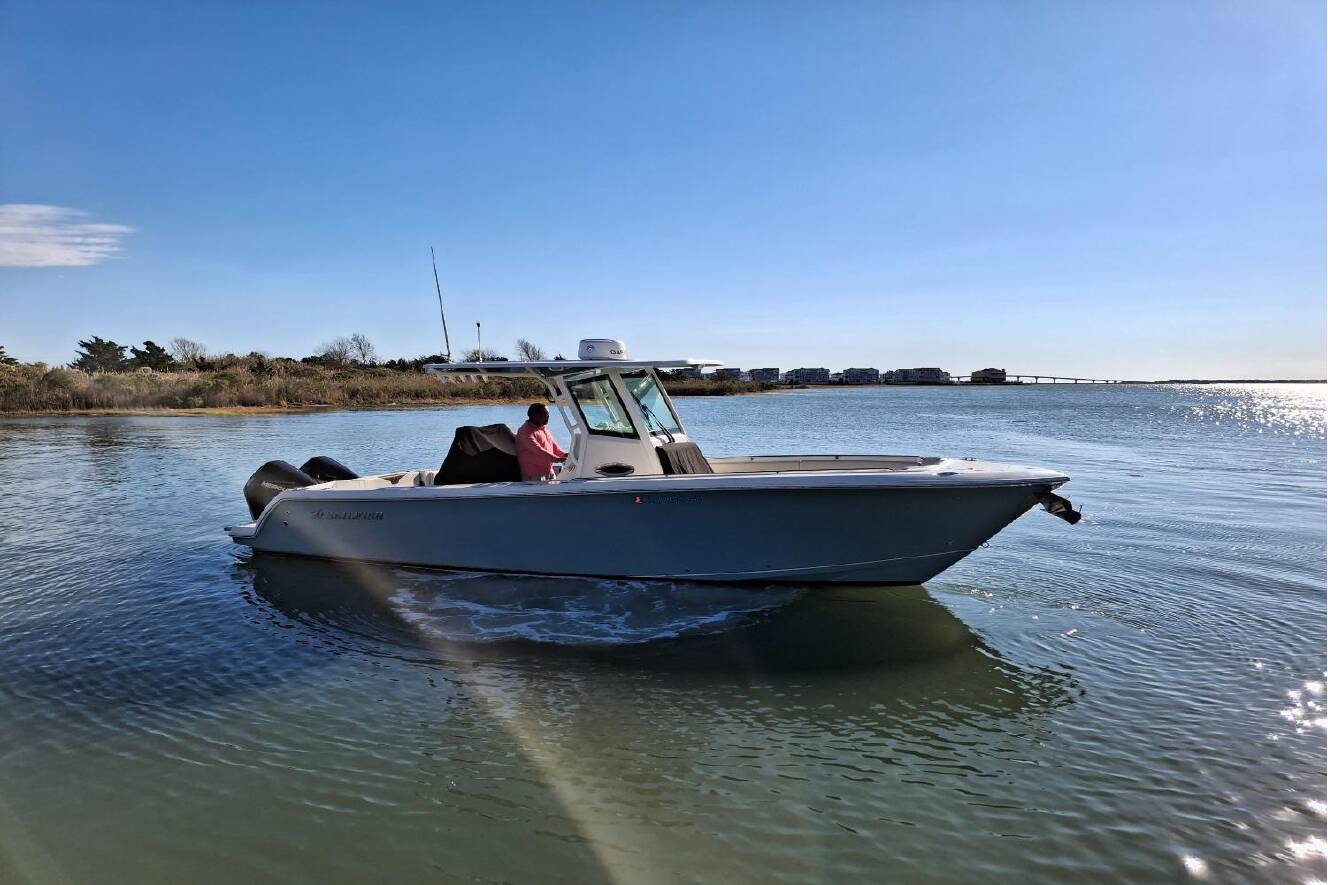A photo of this 2022 Sailfish 272 CC