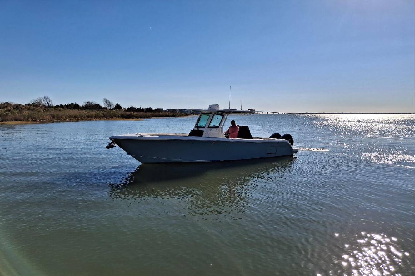 A photo of this 2022 Sailfish 272 CC