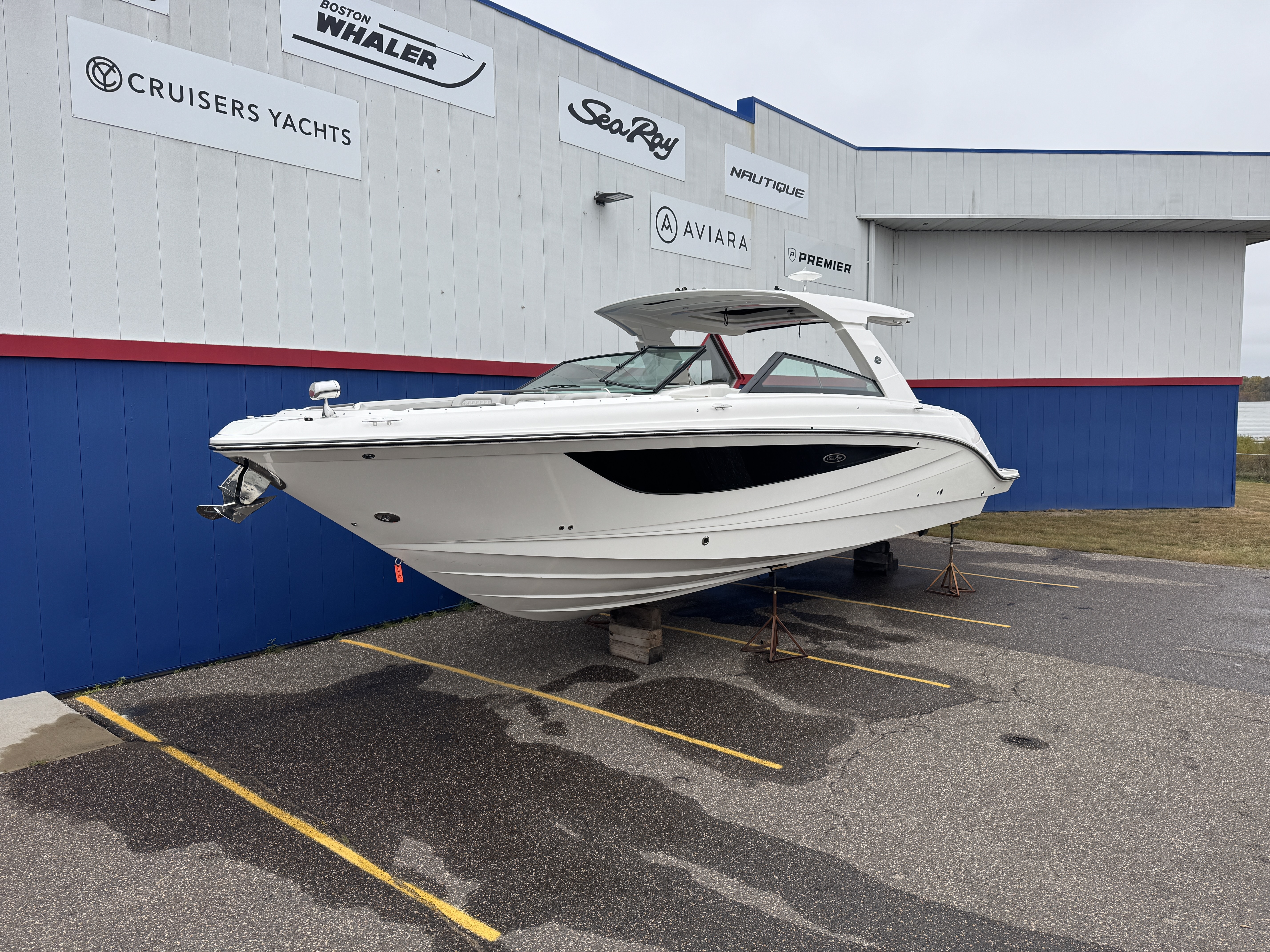 2026 Sea Ray SLX 400 W 230 in rogers MN