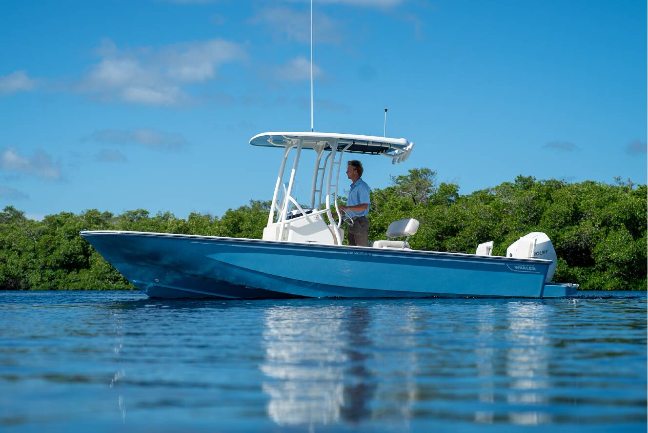 A photo of this 2026 Boston Whaler 210 Montauk